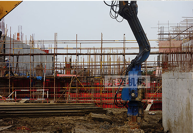 最新打樁工人招聘，行業(yè)現(xiàn)狀透視與各方觀點(diǎn)探討，個(gè)人立場(chǎng)表達(dá)