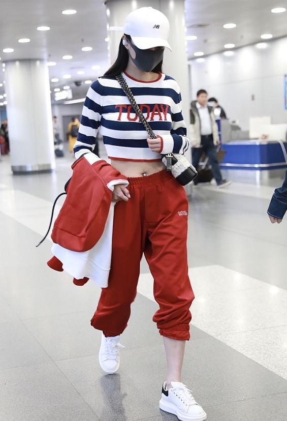 最新穿臍環(huán)時尚，你的個性之選！