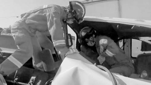 欒城最新車禍?zhǔn)录葱乃查g，祈愿平安歸來