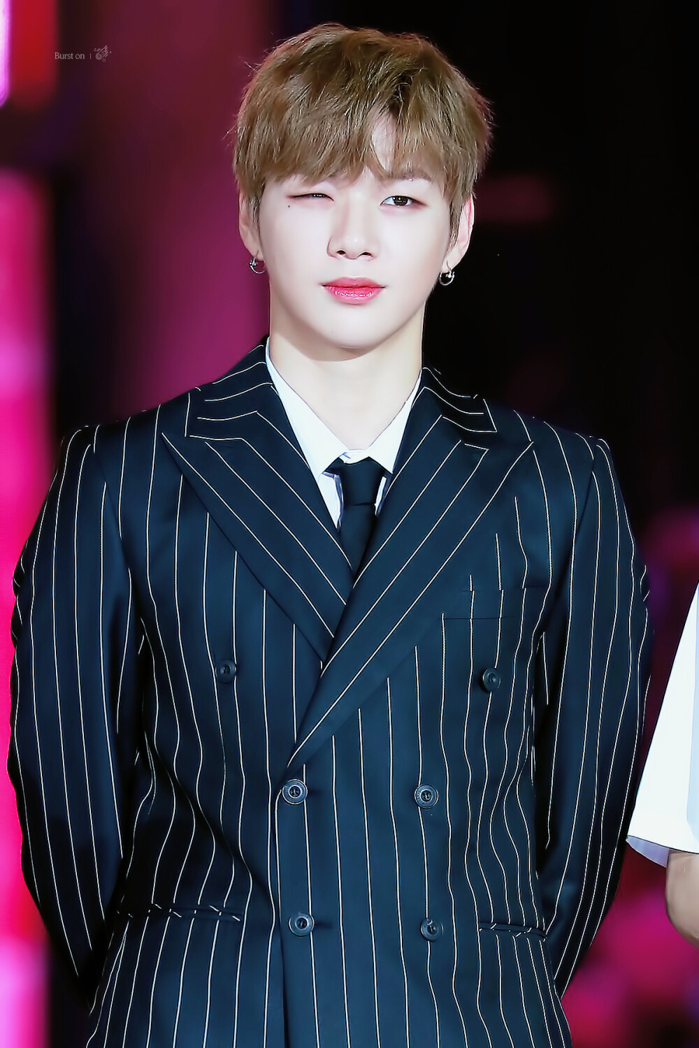 姜丹尼爾最新綜藝節(jié)目，自然美景的治愈之旅探索