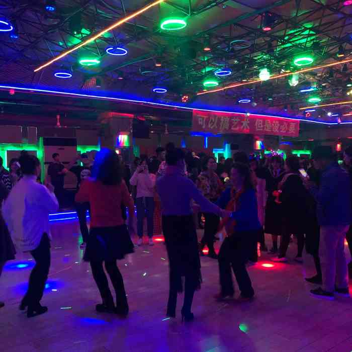 最新上海舞廳地址匯總，舞動魔都的熱門場所揭秘
