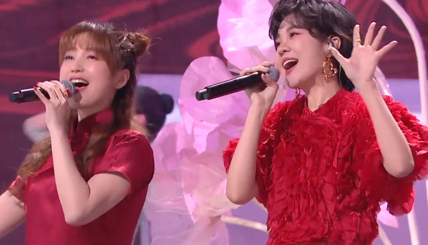 何炅最新照片，自然之旅的心靈探索，尋找平和寧靜的旅程