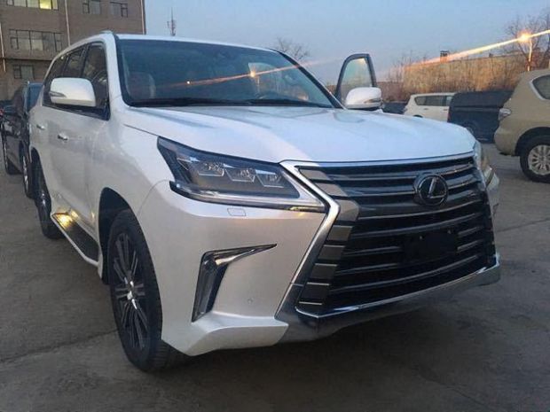 雷克薩斯270最新報價，時代標桿豪華轎車之選