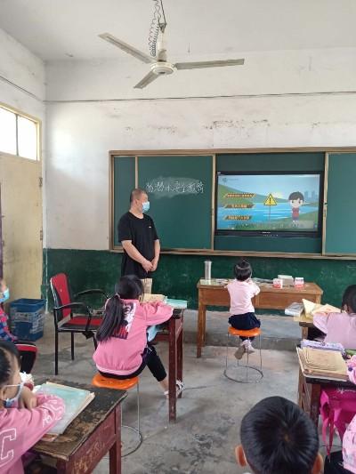 唐河貼吧最新交通事故深度分析與觀點闡述，事故原因及影響探討