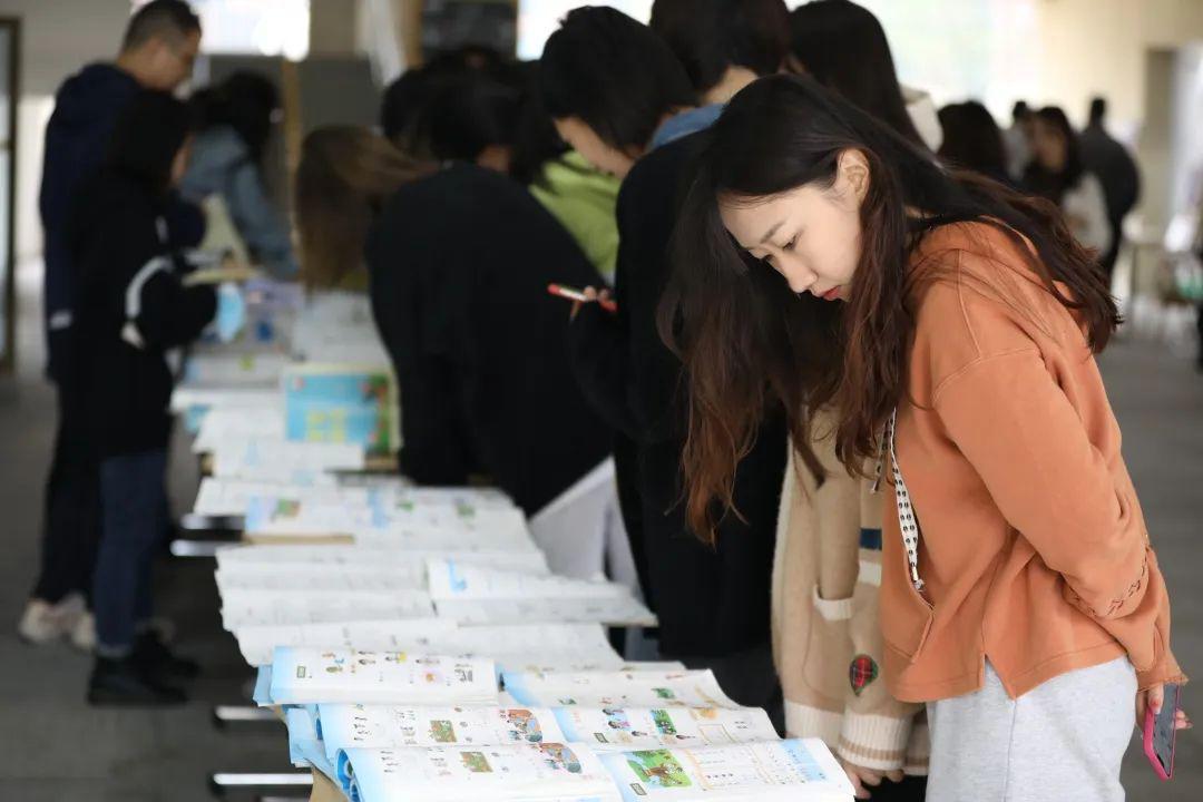 互動作業(yè)最新版本下載指南，輕松獲取最新學(xué)習(xí)資源