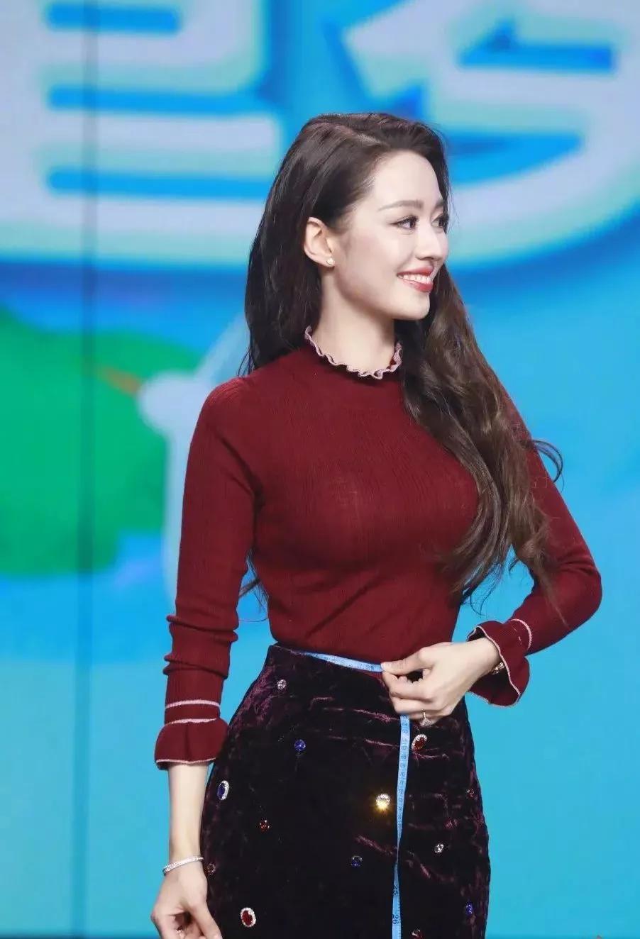 最新女星視頻，星光變化中的自信與成就力量