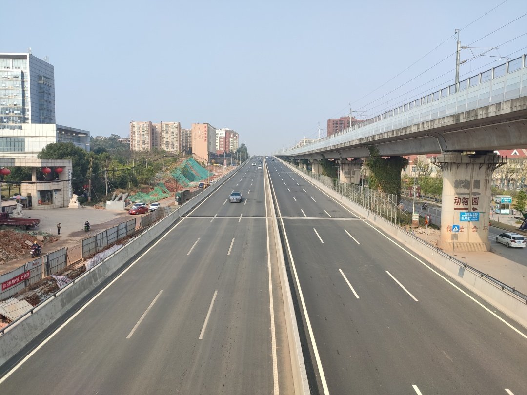 芙蓉路最新時(shí)尚潮流地標(biāo)，綻放的潮流新寵！