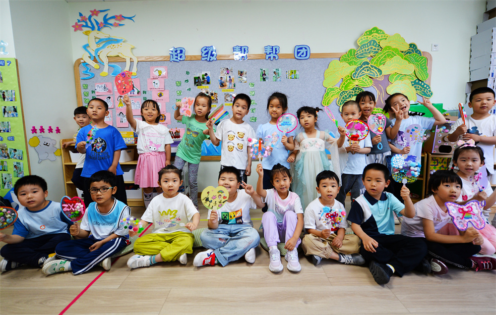 親子活動(dòng)最新進(jìn)展及其影響，回溯最新動(dòng)態(tài)與啟示