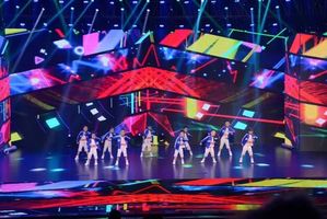 潮流舞蹈風(fēng)采，舞動(dòng)人生，自信閃耀的魅力瞬間