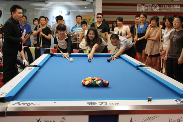 來(lái)力臺(tái)球比賽，精彩競(jìng)技盛宴，展現(xiàn)臺(tái)球技藝的舞臺(tái)