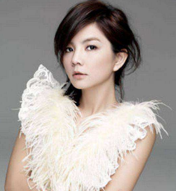 星光下的秘密，明星狐臭揭秘與香氛奇遇探秘