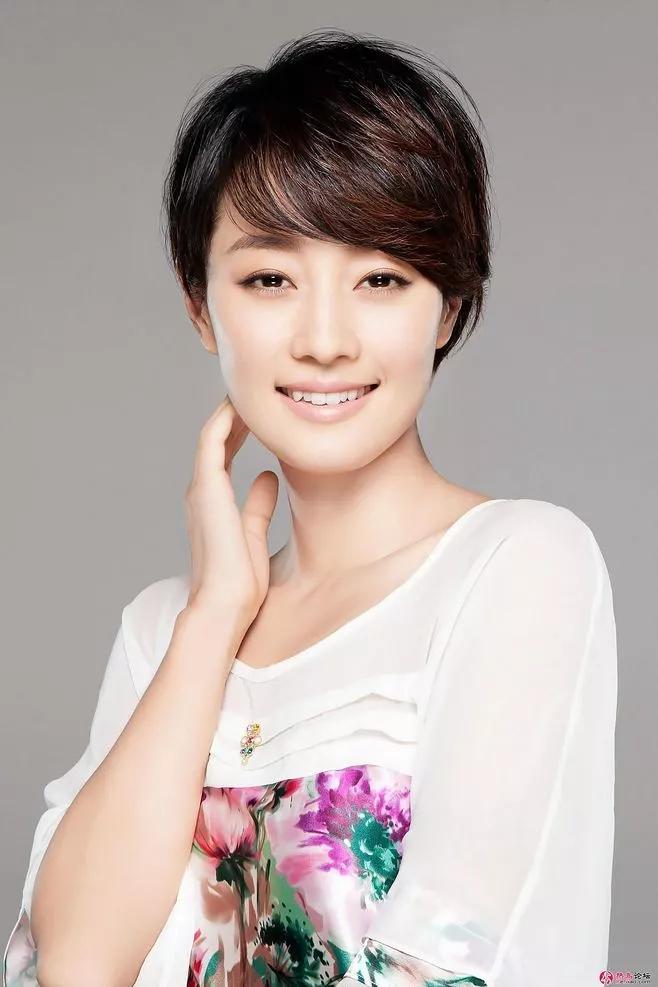 十大女明星傳奇星途，閃耀人生的傳奇故事