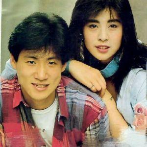 揭秘明星背后的故事，光環(huán)下的真實(shí)身份?