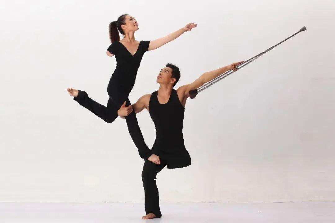 浪漫星舞團(tuán)最新版下載，躍動音符，青春舞動之夢