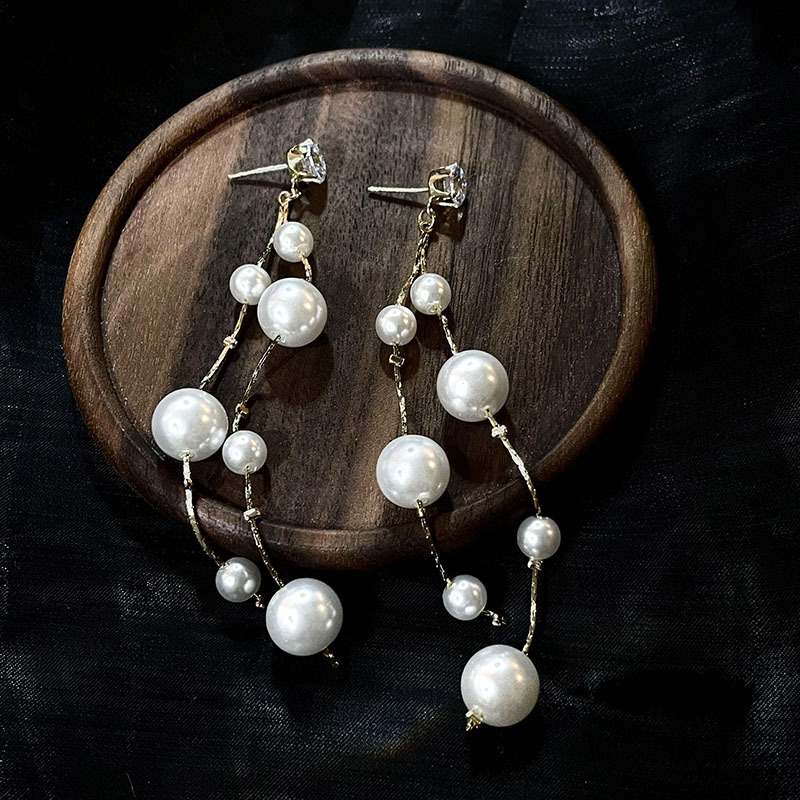 科技與時(shí)尚完美融合，最新長(zhǎng)款珍珠耳飾款式亮相！