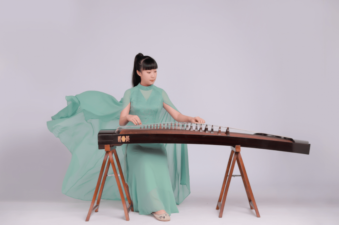 古箏明星，探尋自然美景之旅，尋找內(nèi)心的平和寧靜