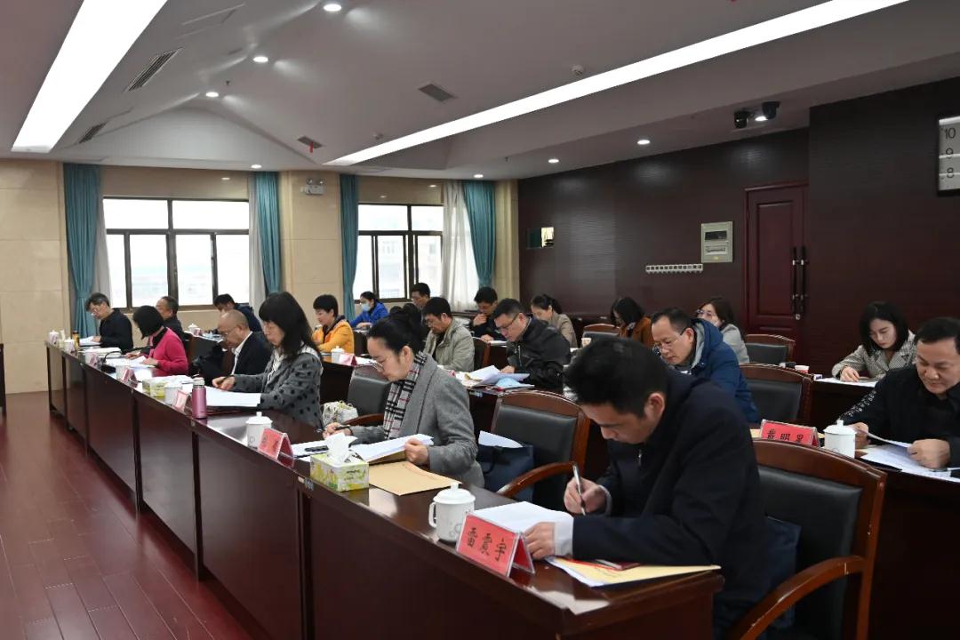 最新政治動態(tài)報(bào)告概覽