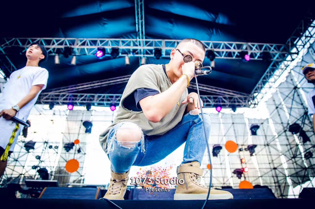 品冠新歌發(fā)布，自信成就夢想，正能量點(diǎn)亮人生之歌