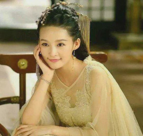 荊小八在楚喬傳中的熱血演繹，傳奇演員展現(xiàn)角色魅力！