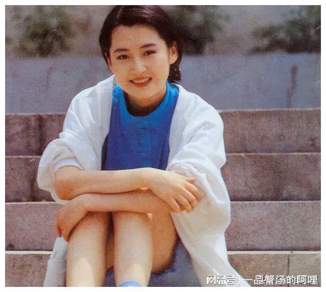 重磅推出，演員楊青科技新品，引領未來生活新潮流！