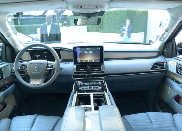 現(xiàn)代木紋門款式推薦，選購、安裝指南與流行趨勢解析