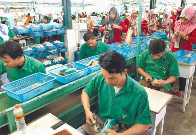 九興鞋業(yè)最新職位招聘，日常趣事與職業(yè)發(fā)展的交匯點