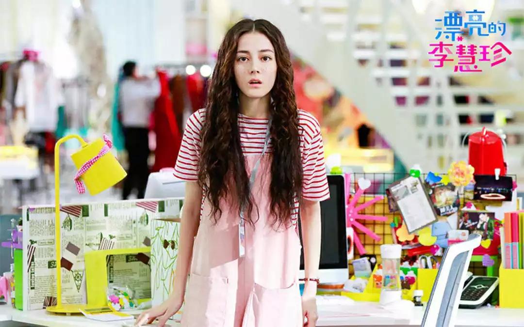 江姓演員，演藝之路的閃耀之星