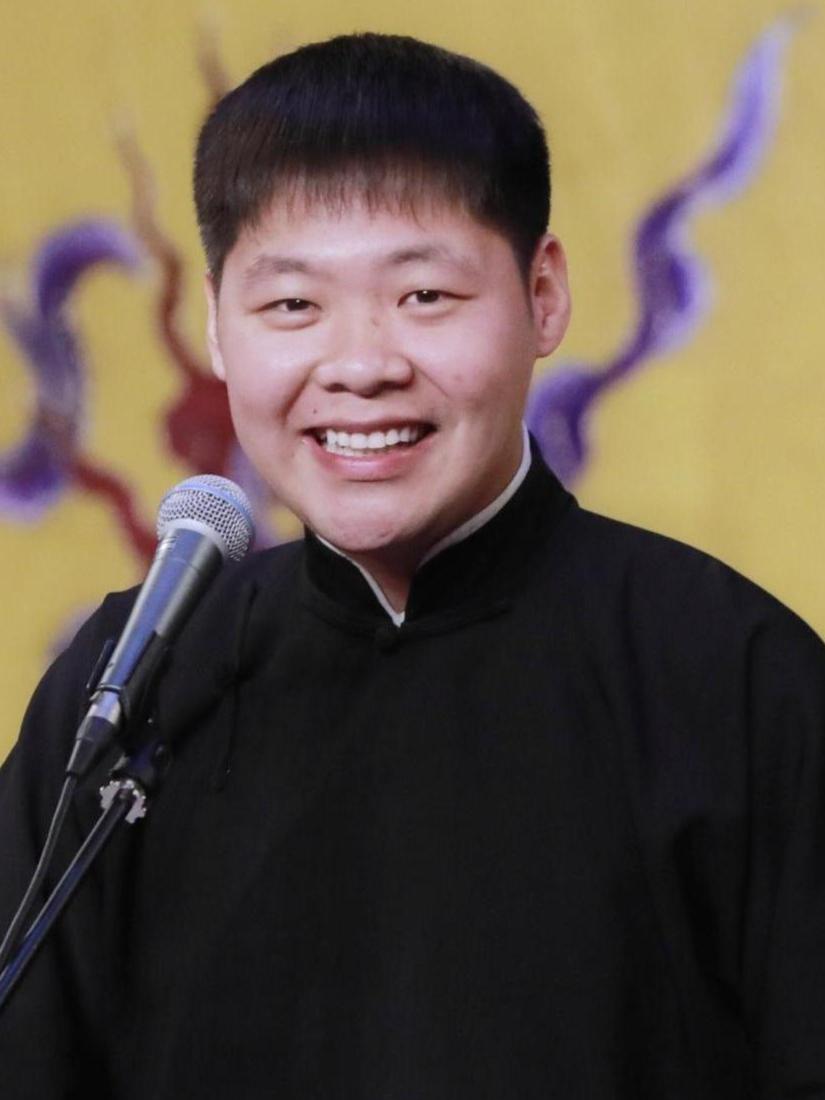 相聲演員鶴，傳承與創(chuàng)新的藝術(shù)人生之旅