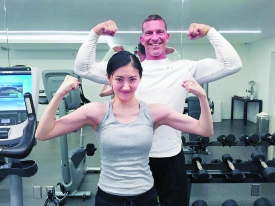 景甜專訪星光璀璨，展現(xiàn)時代影響力