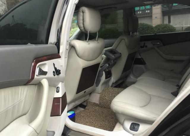 豪華與科技的完美融合，最新款大奔重磅登場(chǎng)