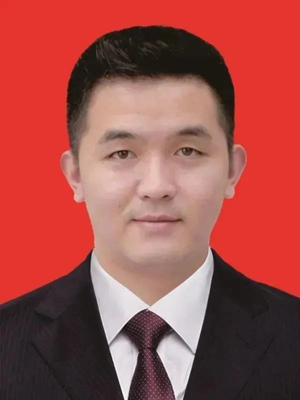 四川干部任前公示，探索小巷中的獨(dú)特風(fēng)味小店之旅