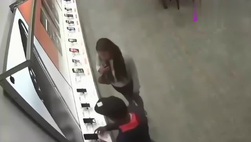 高科技產(chǎn)品的革新之旅，體驗(yàn)未來(lái)科技生活的狠偷偷最新之旅