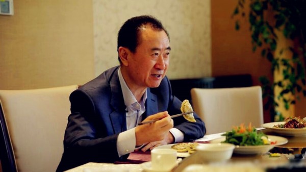 王健林引領(lǐng)科技革新，重塑生活體驗(yàn)，科技巨擘展望未來新篇章