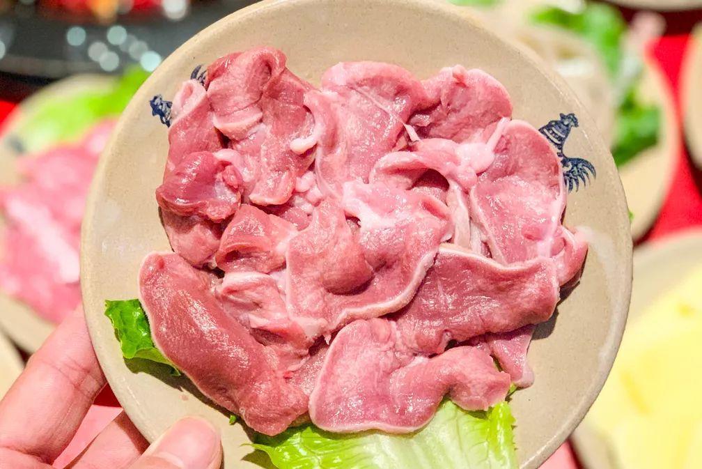 小巷深處的最新火鍋菜品，味覺盛宴的驚喜探索