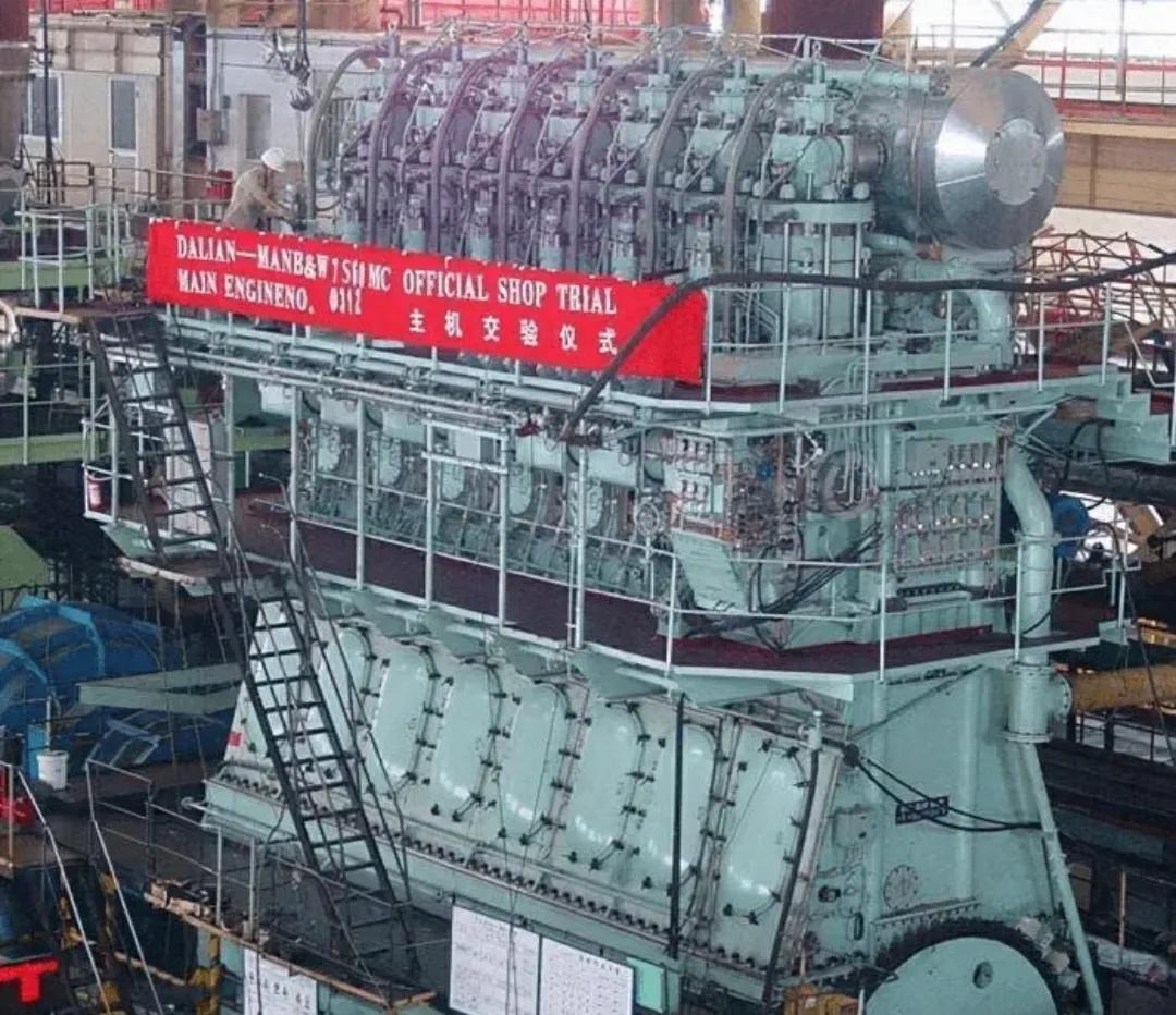 國產(chǎn)航母最新圖片，科技巨擘重塑未來視界，海洋守護者展現(xiàn)大國力量