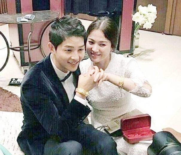 宋慧喬與宋仲基的最新動態(tài)，明星情侶變遷引發(fā)公眾關(guān)注熱議