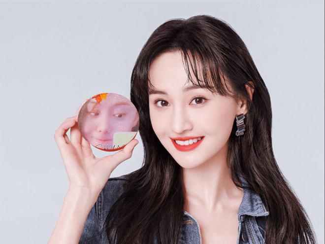 鄭爽2025最新動(dòng)態(tài)，蛻變之路，自信照亮未來成就展望