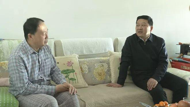 時(shí)政新聞速遞，最新動(dòng)態(tài)大揭秘，新鮮資訊不容錯(cuò)過！