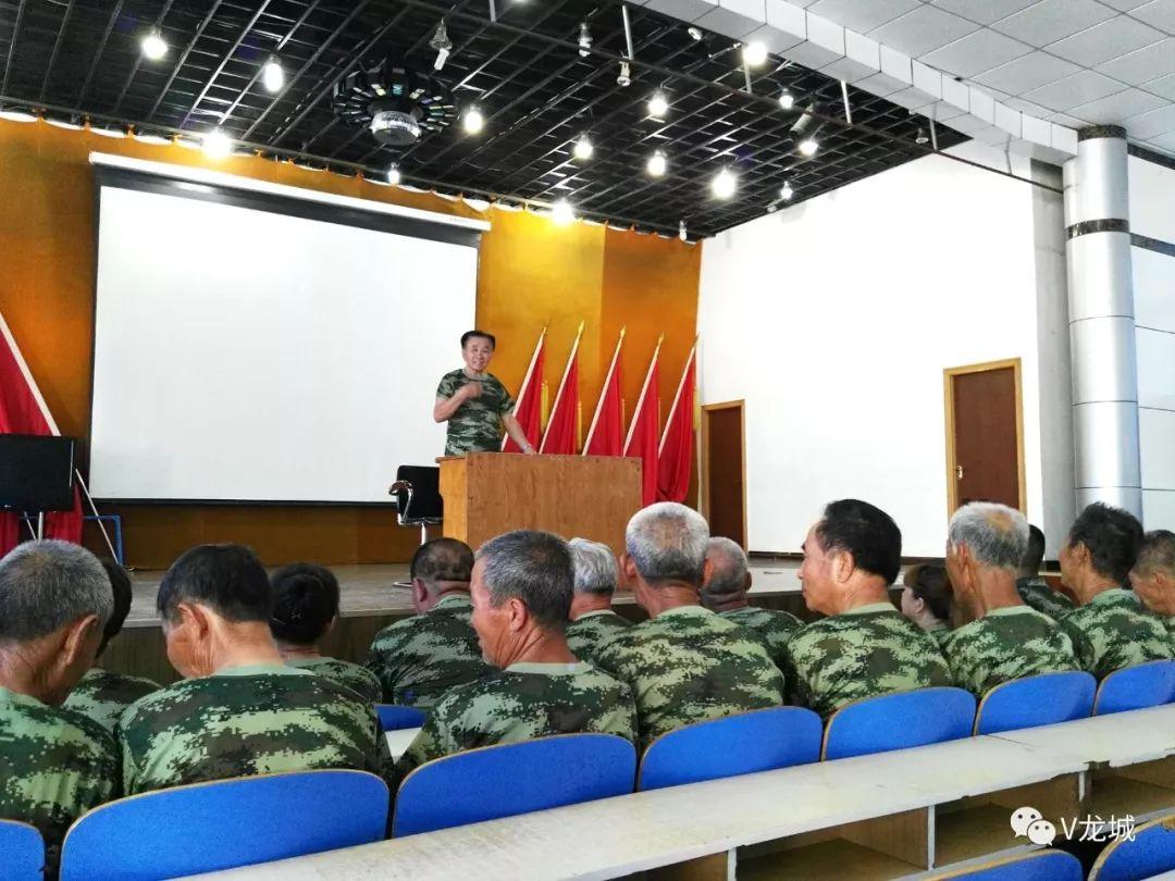 小巷深處的軍迷天堂，最新軍情新聞揭秘