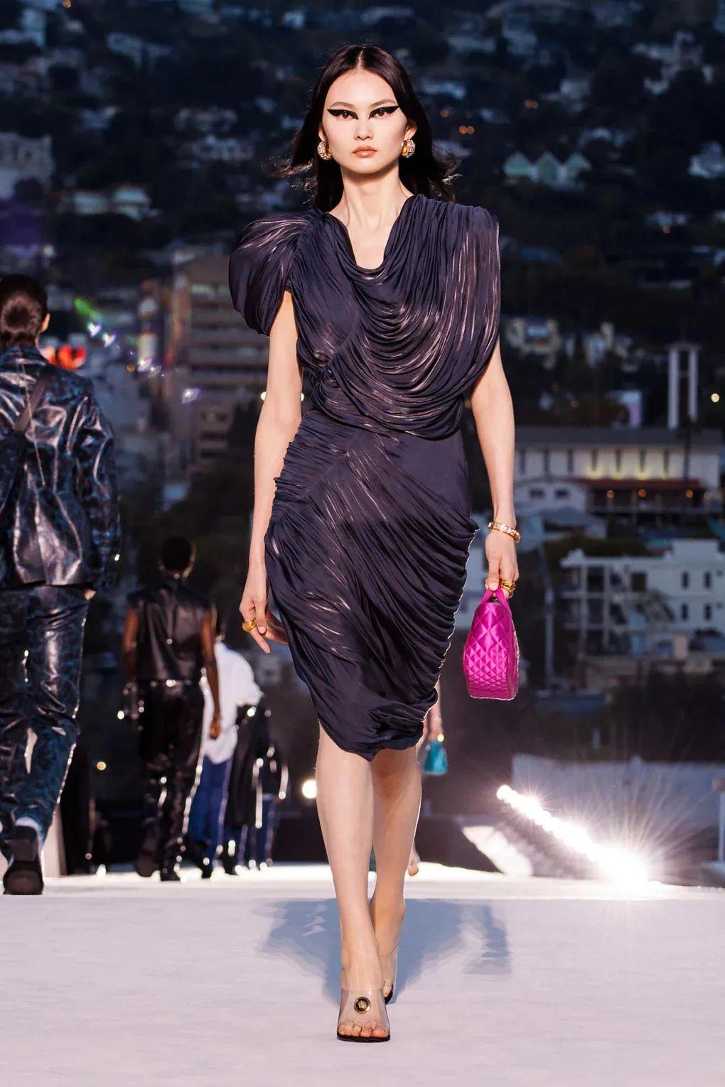 最新時(shí)尚秀，小巷中的隱秘時(shí)尚寶藏