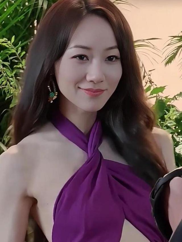 女性頭像時尚潮流演變，最新風(fēng)尚與2025年流行趨勢預(yù)測