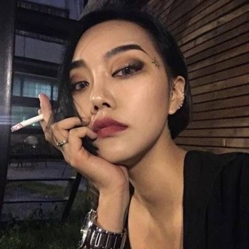 最新美女紋身圖案，時(shí)尚潮流中的個(gè)性表達(dá)