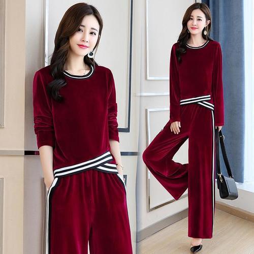 2025秋季女裝流行趨勢，自信與成長力量的時尚變遷