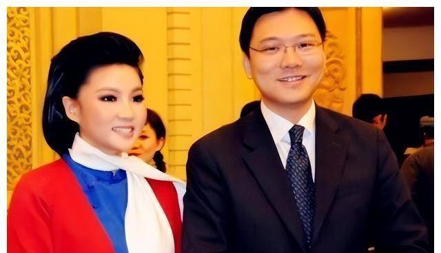 美國(guó)回國(guó)之旅，家的溫馨與友情奇遇的交織
