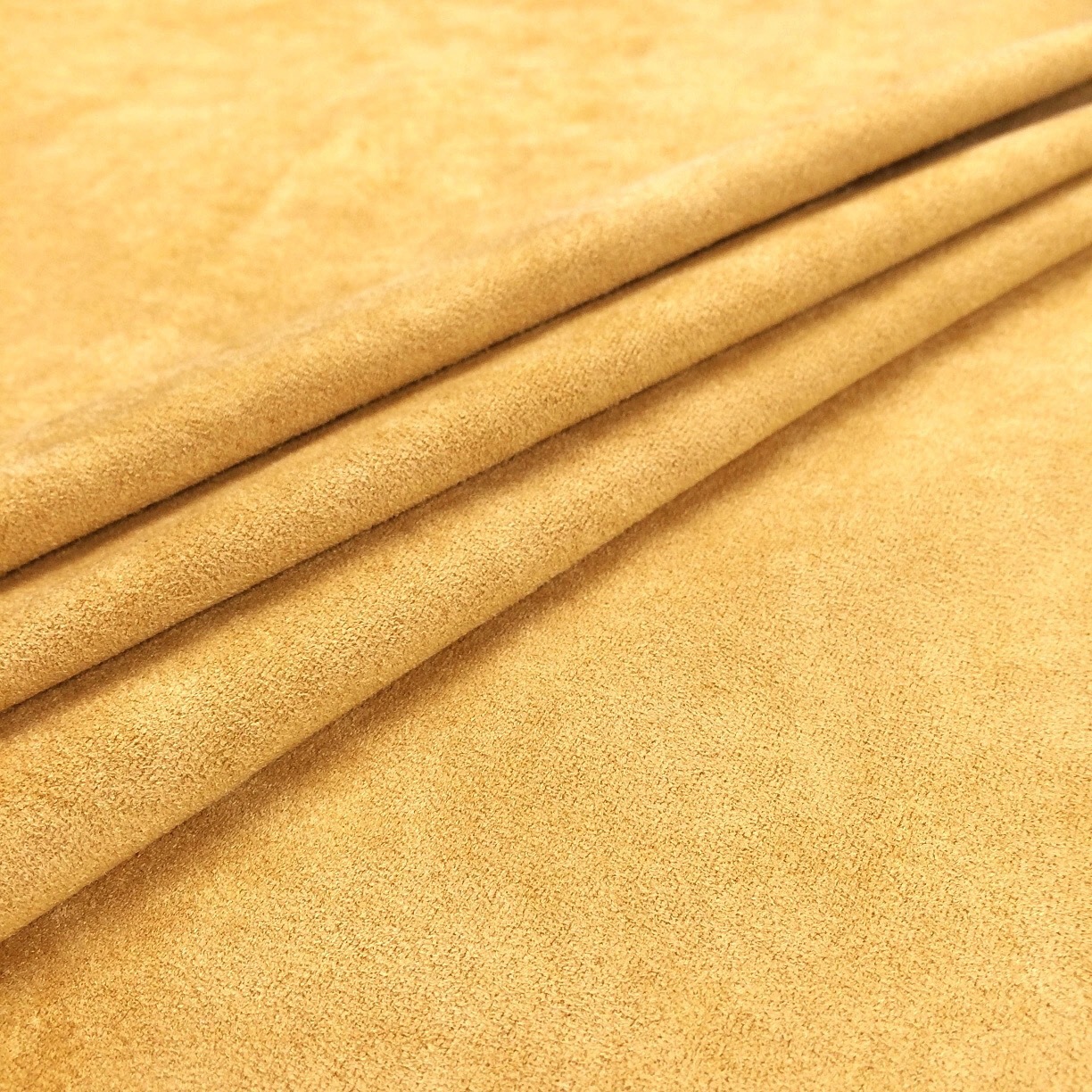 最新麂皮絨，時尚界的寵兒