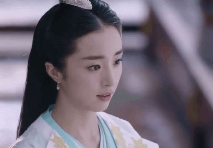 昇華的愛，時(shí)代印記下的深情厚意